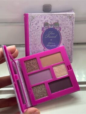 Too Faced Pink & Purple Mini Eyeshadow Palette